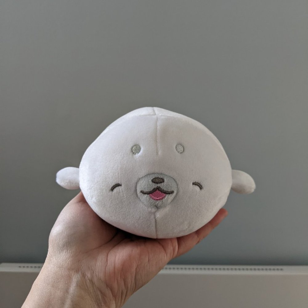 Kawaii Happy and Relaxed Mochi Seal Plush